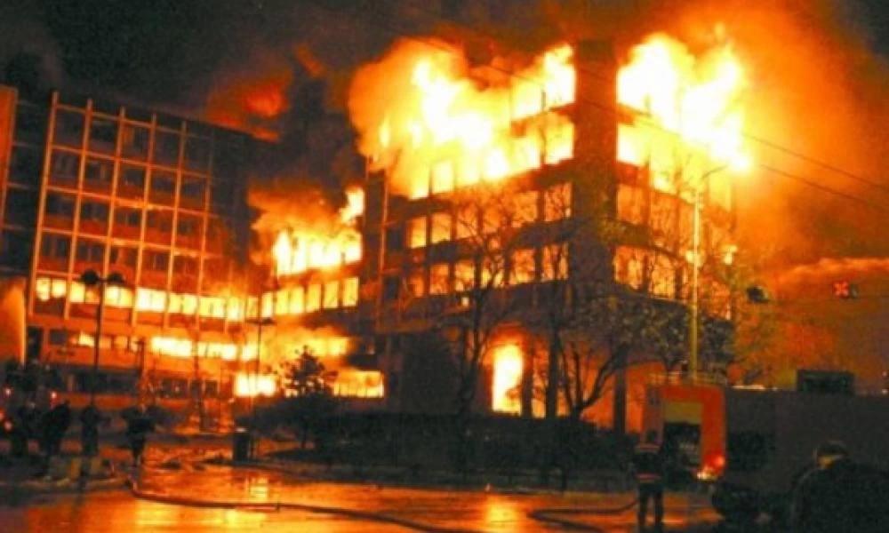 Μαίνεται η κόντρα ΗΠΑ-Ρωσίας επί ελληνικού εδάφους